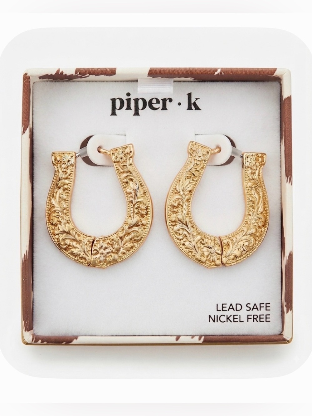 NWT ⚜️🤎⚜️ PIPER K Golden Tone Horseshoe Earrings